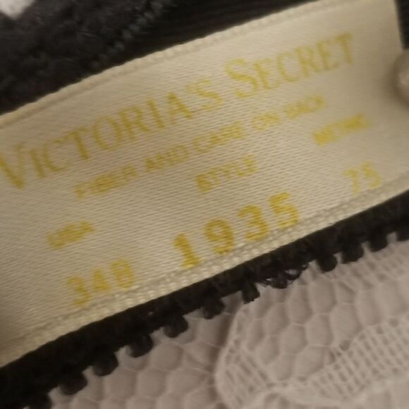 Vintage Victoria's Gold lable bra 34B  made in USA (BIN1) - Picture 4 of 14